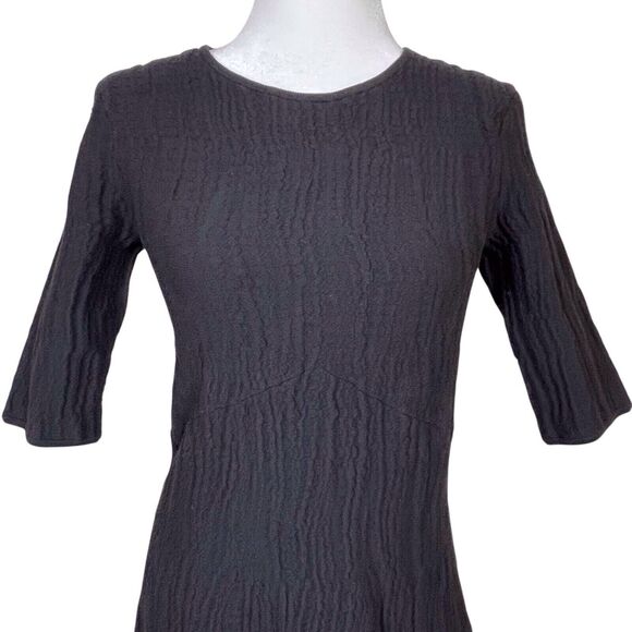 & OTHER STORIES Textured Fit & Flare Dress Size Medium 3/4 Sleeve Black LBD EUC - Picture 6 of 16